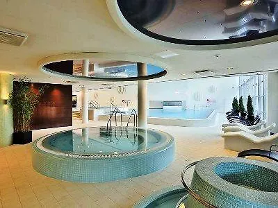 Park By Radisson Meriton Conference &