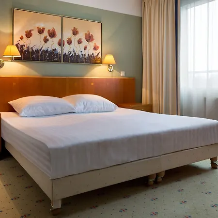 Park By Radisson Meriton Conference & 4* Reval