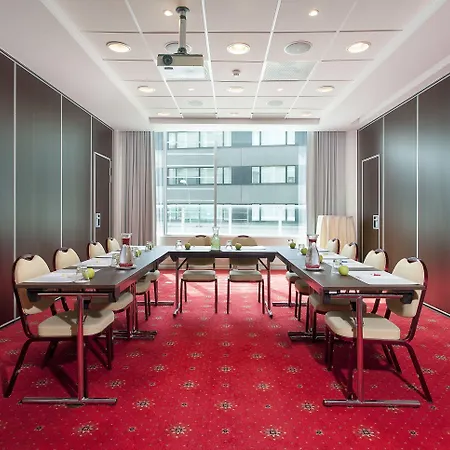 Hotel Park By Radisson Meriton Conference & 4*