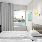 Szálloda Park By Radisson Meriton Conference & 4*