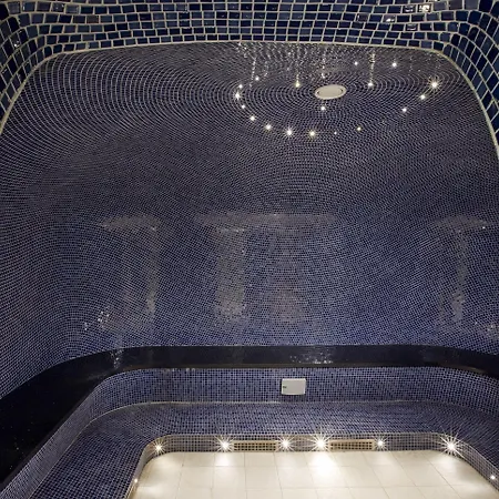 Park By Radisson Meriton Conference & Отель Таллин