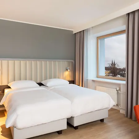 Отель Park By Radisson Meriton Conference &