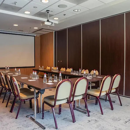 Hotel Park By Radisson Meriton Conference & 4*