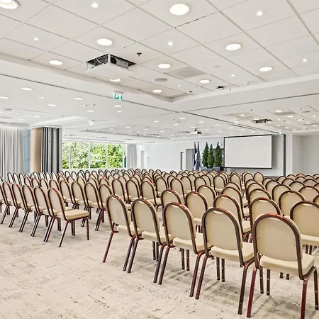 Park By Radisson Meriton Conference & Отель 4*