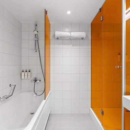 Park By Radisson Meriton Conference & 4* Ταλίν