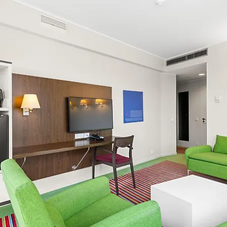 Park By Radisson Meriton Conference & 4*