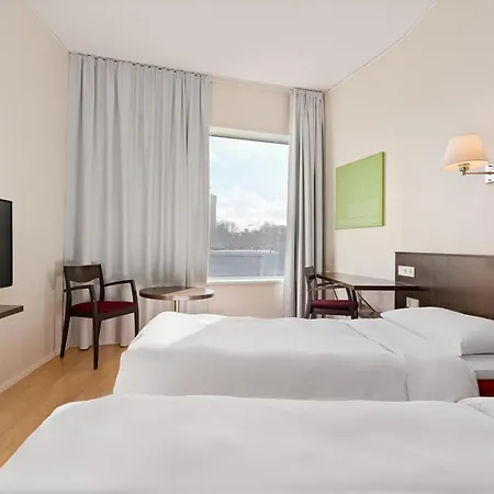 Отель Park By Radisson Meriton Conference & Таллин