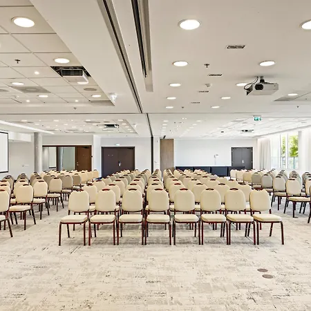 Hotelli Park By Radisson Meriton Conference & 4*