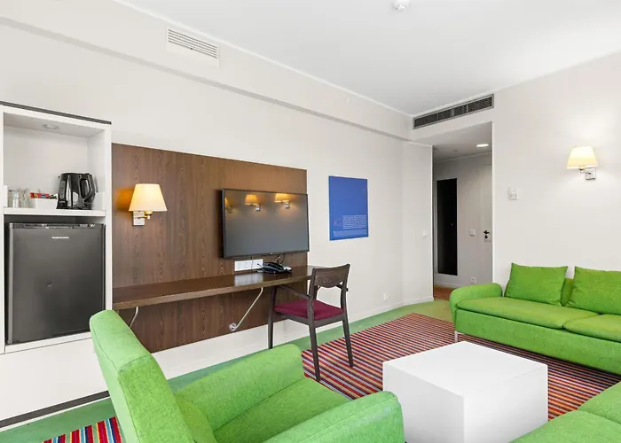 Park By Radisson Meriton Conference & 4*