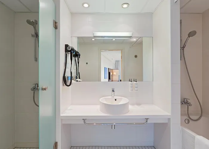 Park By Radisson Meriton Conference & Reval